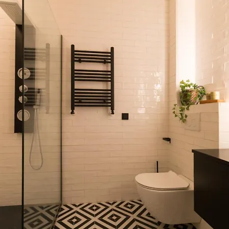 Moyua Luxe By Staynnapartments